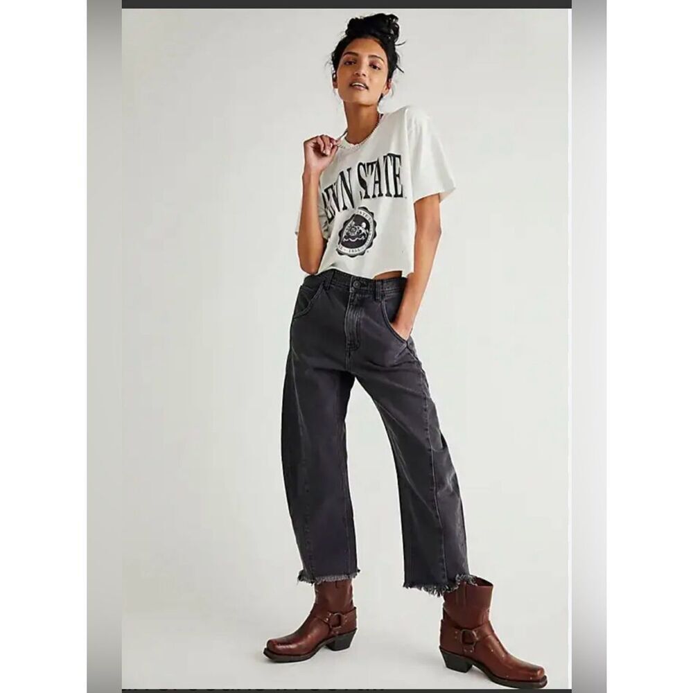 Free People We The Free Wide-Leg barrel leg Jeans raw hem Charcoal washed black